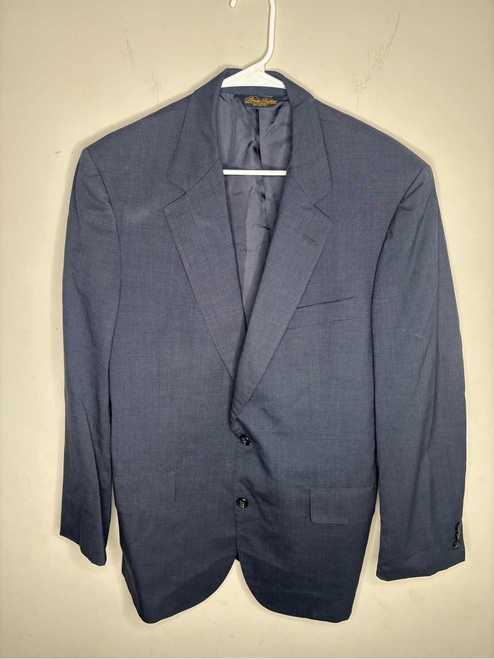 Brooks Brothers Men's Classic Navy Blazer - Tailored Two-Button Jacket Size 40R